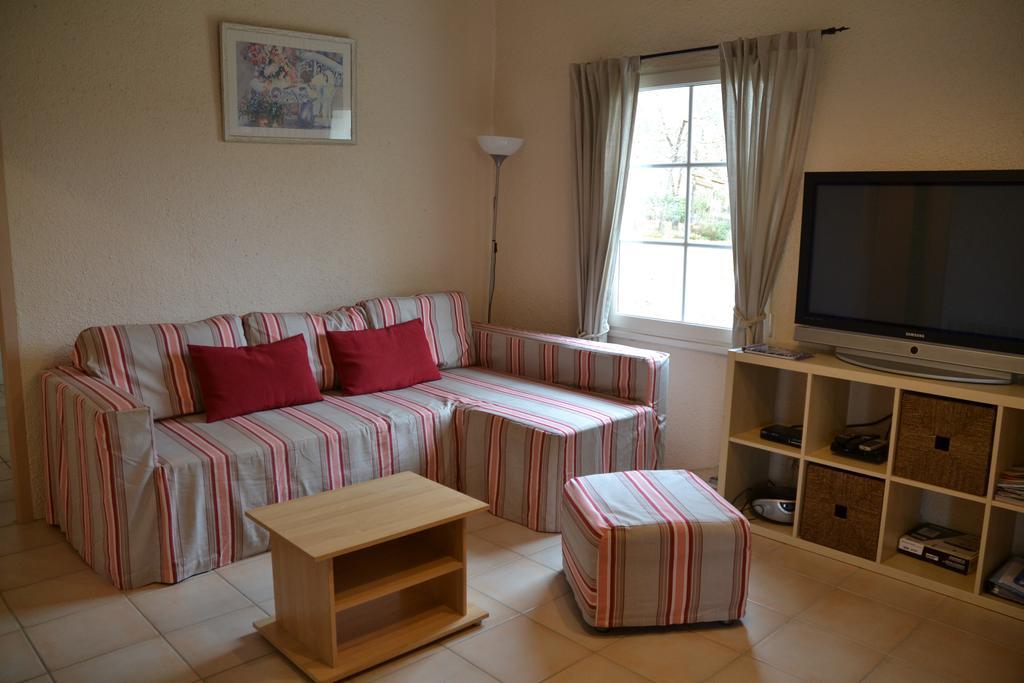 Etang Vallier Resort Brossac Экстерьер фото